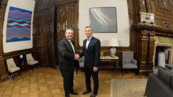 Macri quiere avanzar, pero Alberto maneja los tiempos de la transición