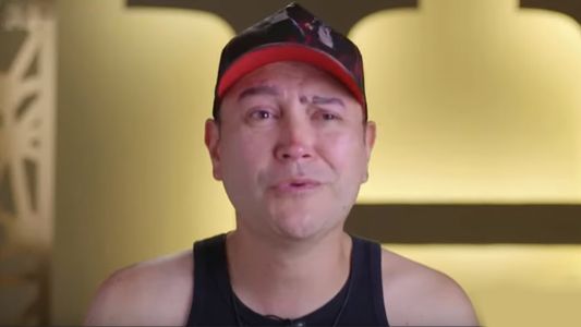 Grave denuncia de Leo García contra El hotel de los famosos