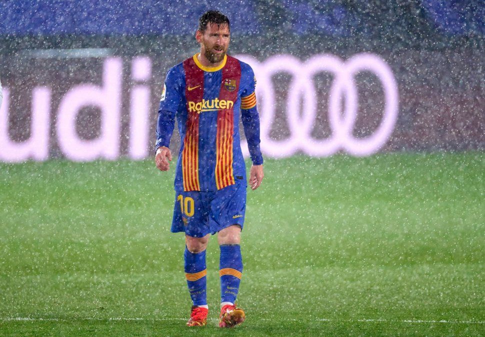 Lionel Messi tuvo poco protagonismo en el partido.
