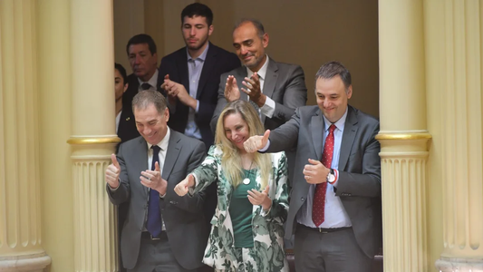 Con la Rosada vallada y Milei en Estados Unidos, el Gobierno monitorea la sesión por la reforma laboral