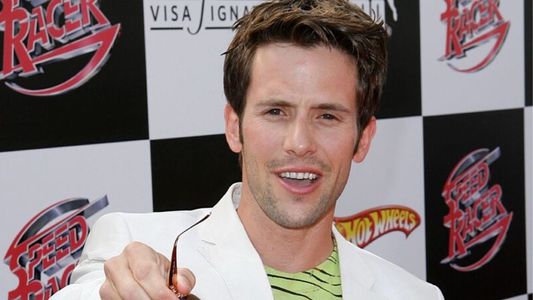 Murió el actor Christian Oliver en un dramático accidente aéreo junto a sus hijas