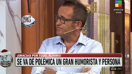 La emoción de Álvaro Navia en su despedida de Polémica en el bar