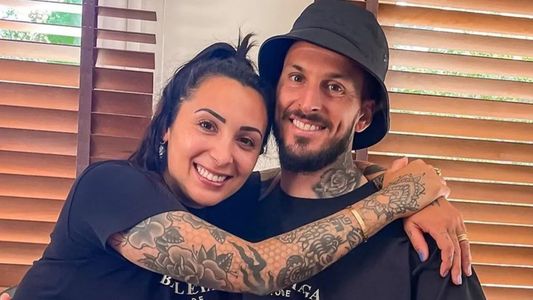 Los picantes posteos en redes de la esposa de Darío Benedetto para defenderlo por su noche fatídica