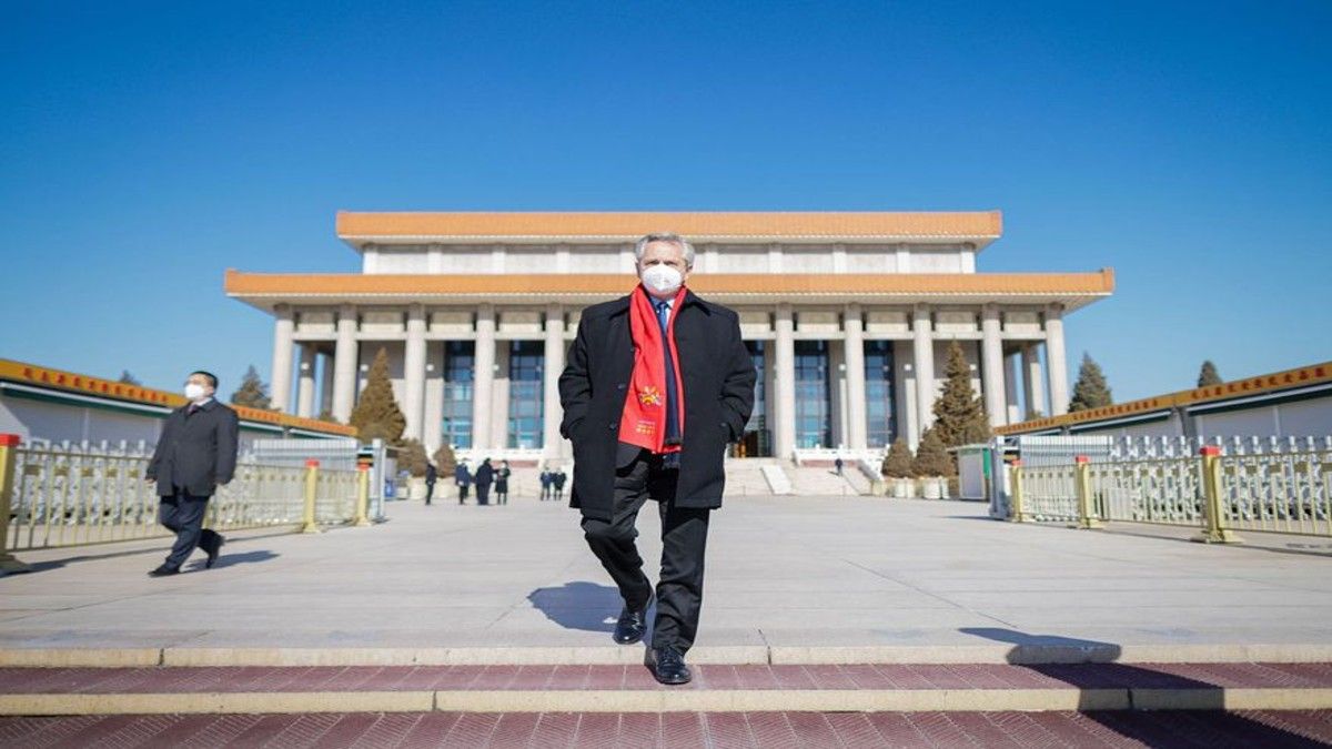 Alberto Fernández durante su visita a China. (Foto: archivo)