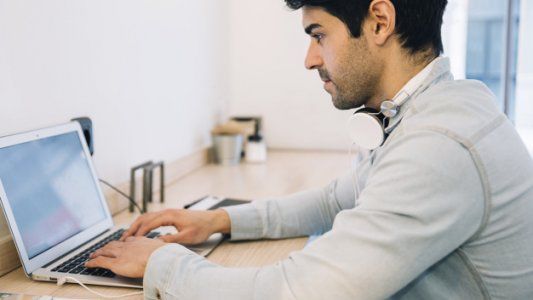 ¿Cómo eliminar una hoja en word?