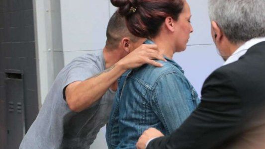 Detuvieron a un motochorro por robar a dos turistas pero un juez lo liberó en 24 horas