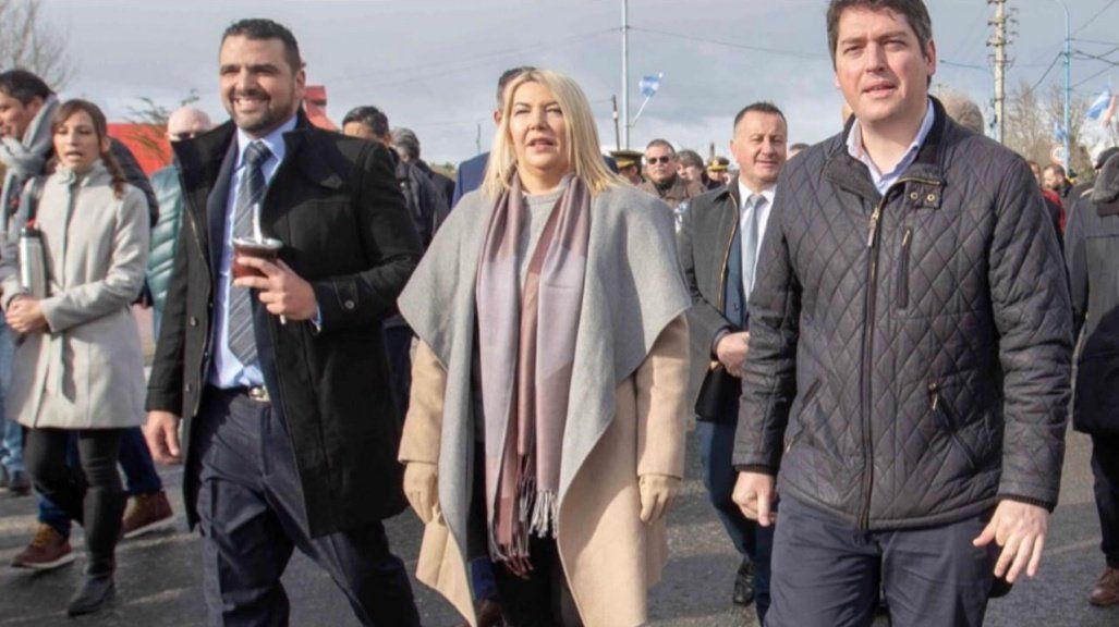 Bertone formalizó la unidad con el kirchnerismo para buscar su reelección: su frente se llama “Unidad Fueguina”