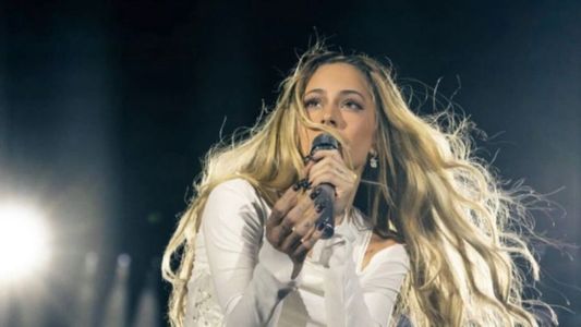 Un experto en lenguaje corporal analizó los gestos de Tini Stoessel en el show y detectó algo clave
