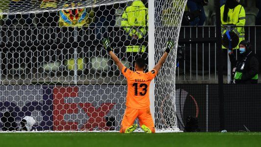 Rulli: Fui campeón y arquero con más vallas invictas en la Europa League; si no es suficiente para ir a la Selección...