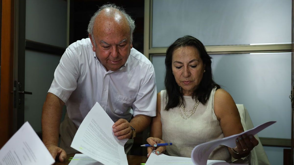 Rodolfo Reyes, sobrino de Pablo Neruda asegura que su tío fue envenenado con una bacteria inyectada 12 días después de iniciada la dictadura de Pinochet en Chile en 1973. (Foto: Gentileza El País)