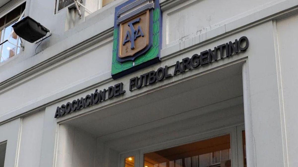 La Justicia ordenó allanamientos en la AFA y en clubes de fútbol (Foto: archivo).