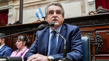 En medio del cierre de alianzas, Agustín Rossi presenta en Diputados su segundo informe de gestión