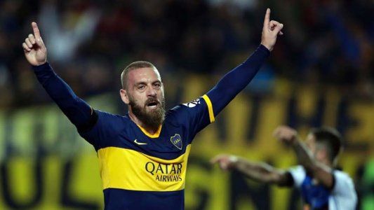 De Rossi y un debut completo en Boca: gol, amonestación, cambio y la primera frustración