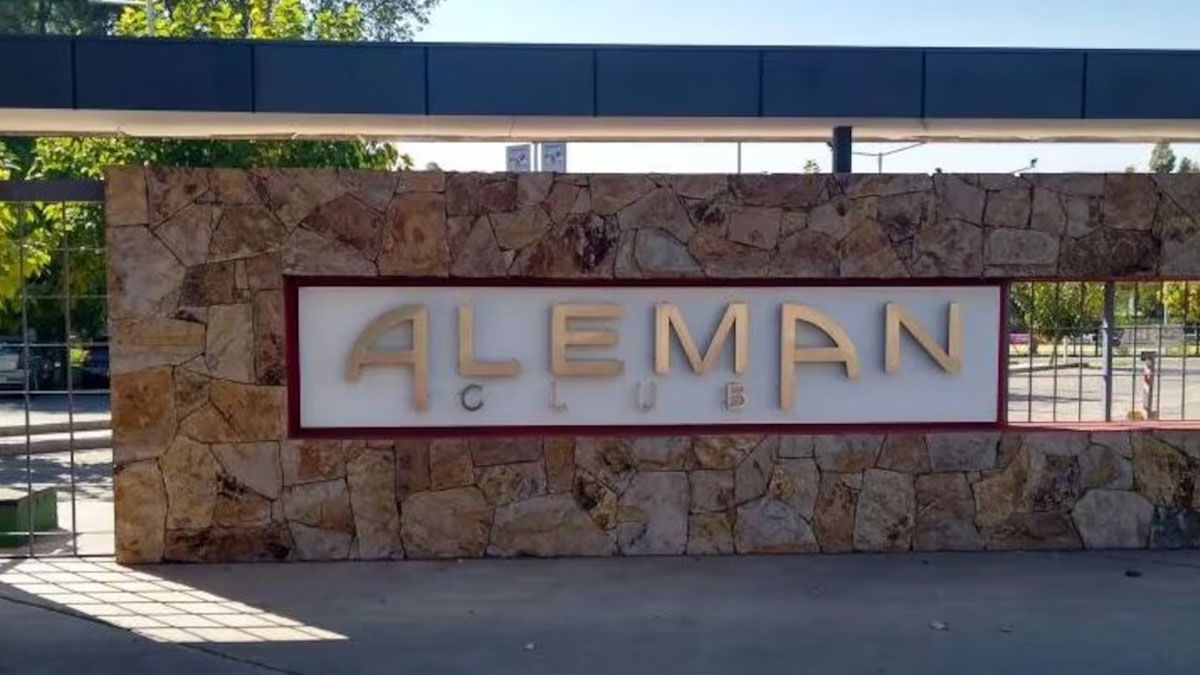 La denunciante dijo que el terrible episodio se desarrolló en un baño del Club Alemán. (Foto: gentileza El Sol).
