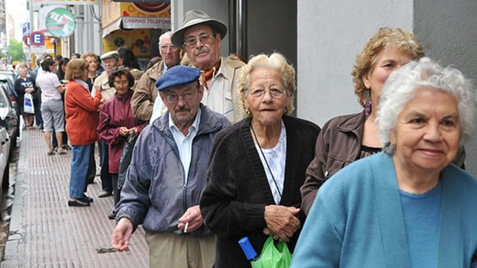 La pasmosa noticia para jubilados y pensionados que cobran en agosto