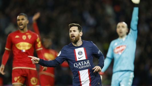 Lionel Messi convirtió un golazo en su primer partido en el PSG luego de consagrarse campeón mundial