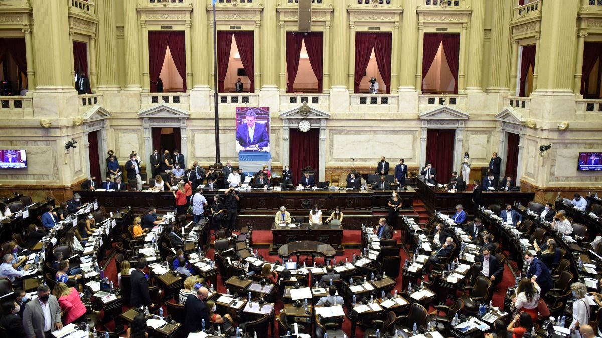 La iniciativa cambia el gravamen para las compañías y propone un nuevo esquema de alícuotas escalonadas.