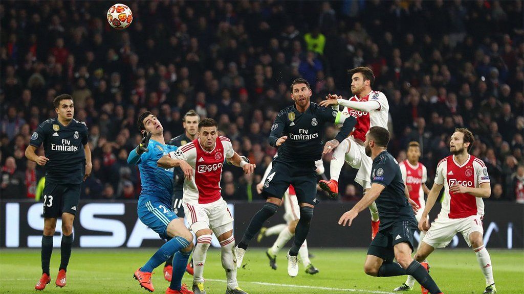 Real Madrid le ganó 2-1 al Ajax en Holanda: a Tagliafico le anularon un gol cuando el partido estaba 0-0