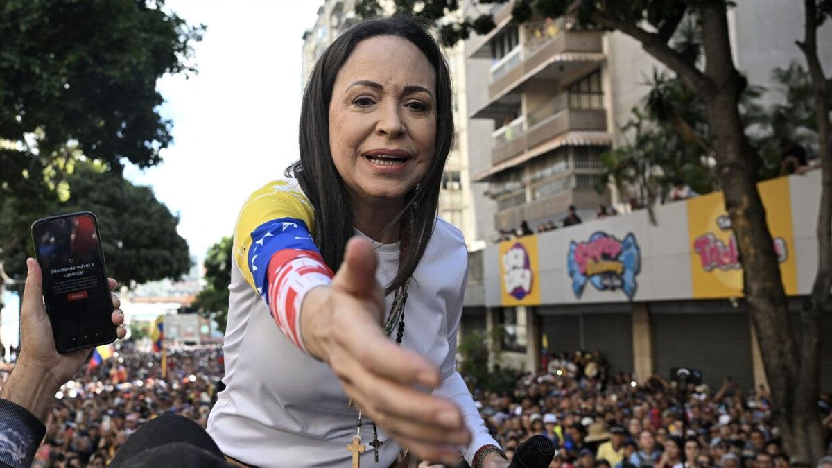 María Corina Machado habría salido por mar a Curazao para viajar a Oslo