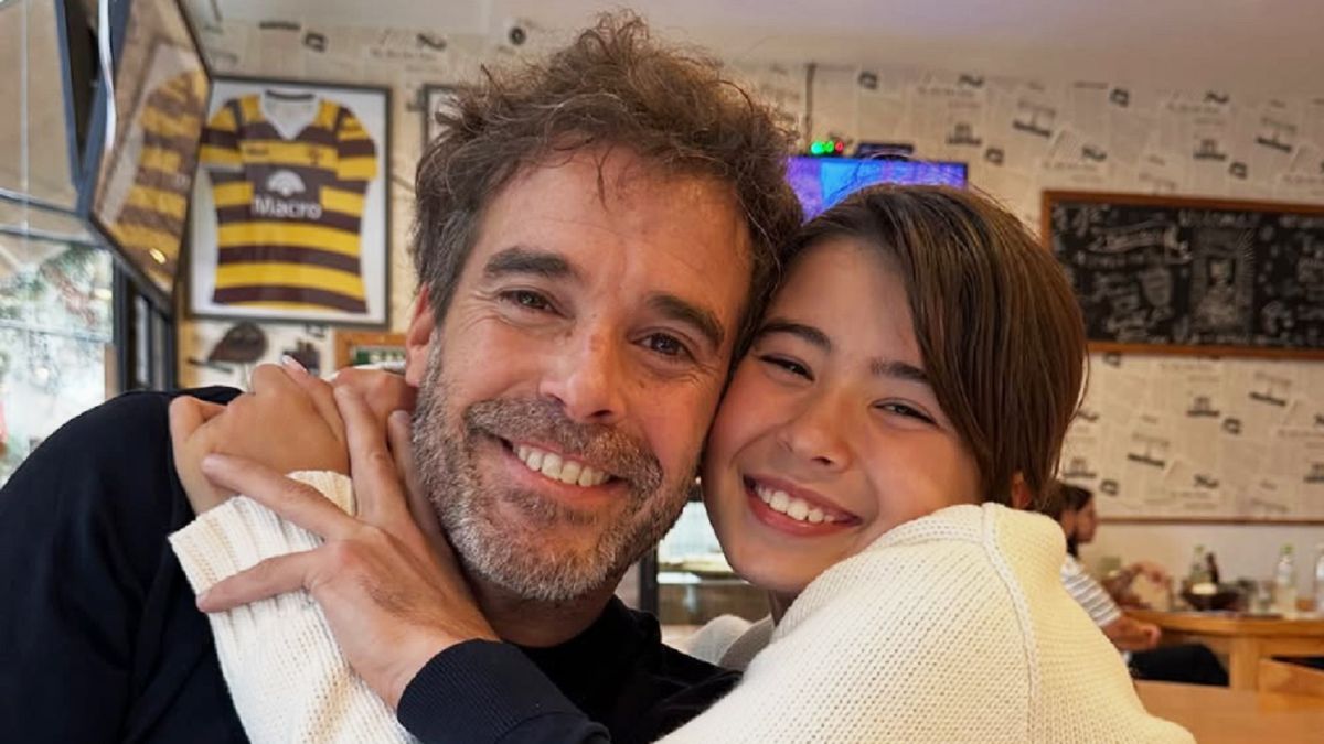 Rufina volvió al país y Nicolás Cabré compartió un momento muy especial con ella