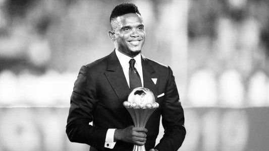 Etoo: Lautaro Martínez está muy bien, pero Suárez es uno de los mejores del mundo en su posición
