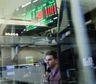 El riesgo país vuelve a acercarse a los 500 puntos y los bonos soberanos rebotan