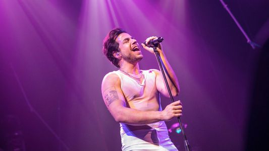 Fernando Dente fue acompañado por muchos famosos en su show musical