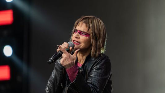 Fabiana Cantilo se cansó de los rumores y aclaró cómo comenzó su vínculo con Fito Páez: Es mentira que...