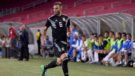 Un defensor de la Selección Argentina y la Fiorentina confirmó que tiene coronavirus