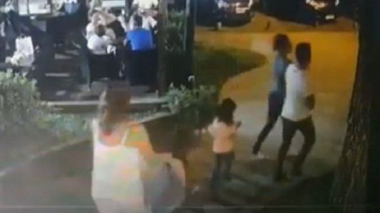 Costa del Este: cayó un pino de 13 metros sobre una nena de 5 años y sufrió fractura y hundimiento de cráneo