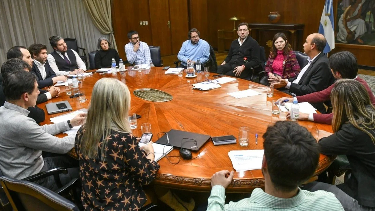 Silvina Batakis designó a su equipo económico y encabezó la primera reunión de gabinete. (Prensa)