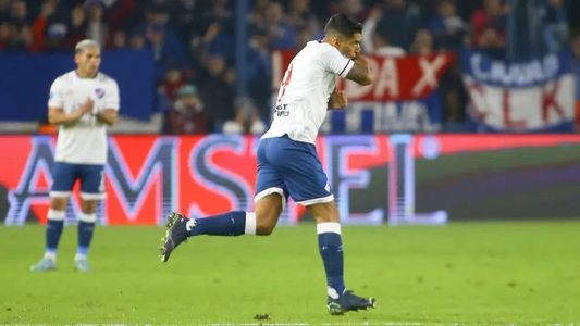 Debut con derrota de Luis Suárez en Nacional: el crack argentino que fue a alentar a su amigo