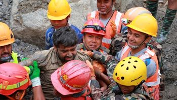 Pasó 9 días atrapado bajo tierra en Nepal y reveló qué hizo para resistir hasta el rescate