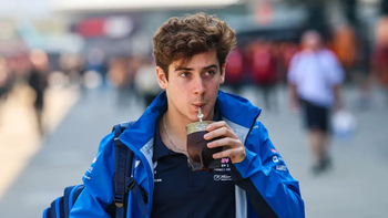 Las fotos de Franco Colapinto en Ámsterdam acompañado por una hermosa mujer: ¿de quién se trata?