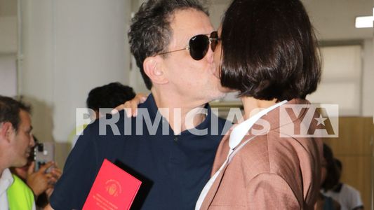 Andrés Calamaro se casó con Natalí Franco: las fotos del civil con sus looks