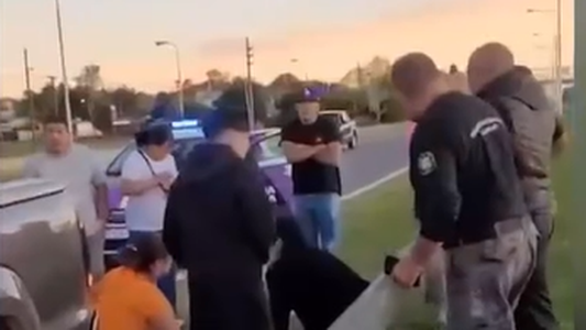 Un hombre fue baleado por motochorros en la Ruta 3 y se salvó de milagro: Fue una cacería