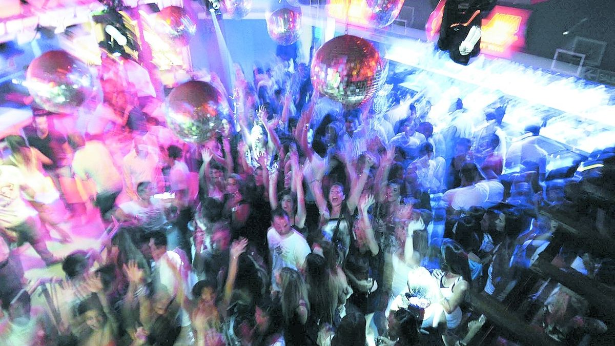 Inaceptable: el repudiable disfraz de un alumno en su viaje de egresados a Bariloche