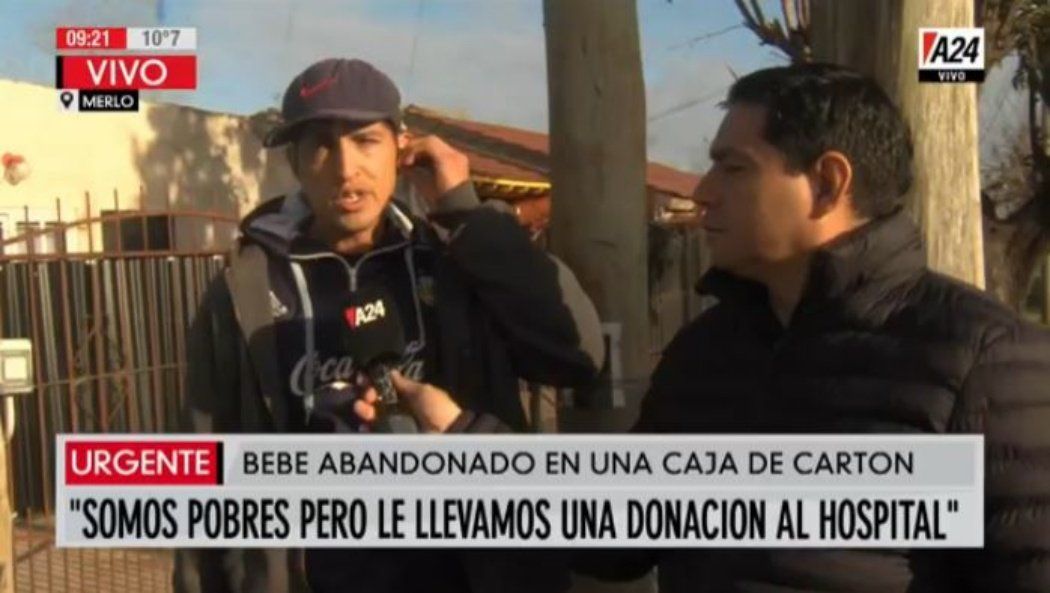 El testimonio de uno de los jóvenes que encontró al bebé abandonado en una caja de cartón: Abrió los ojitos y lloramos de emoción