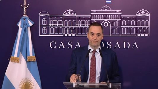 El Gobierno congelará los planes sociales gestionados con intermediarios: Queremos terminar con el negocio de la pobreza