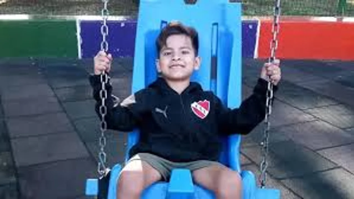 Tragedia en La Matanza: el desgarrador adiós del colegio y el club de fútbol a Thiago Correa.