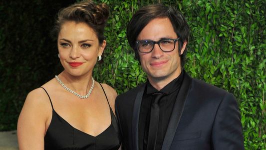 El guiño de Gael García Bernal a su ex, Dolores Fonzi, en un día histórico para despenalizar el aborto