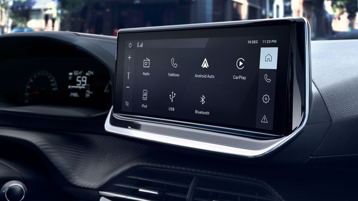 El Peugeot 208 de producción nacional y segundo modelo más vendido del mercado argentino ofrece una nueva pantalla multimedia de 10 para todas sus versiones. Dentro de sus características principales