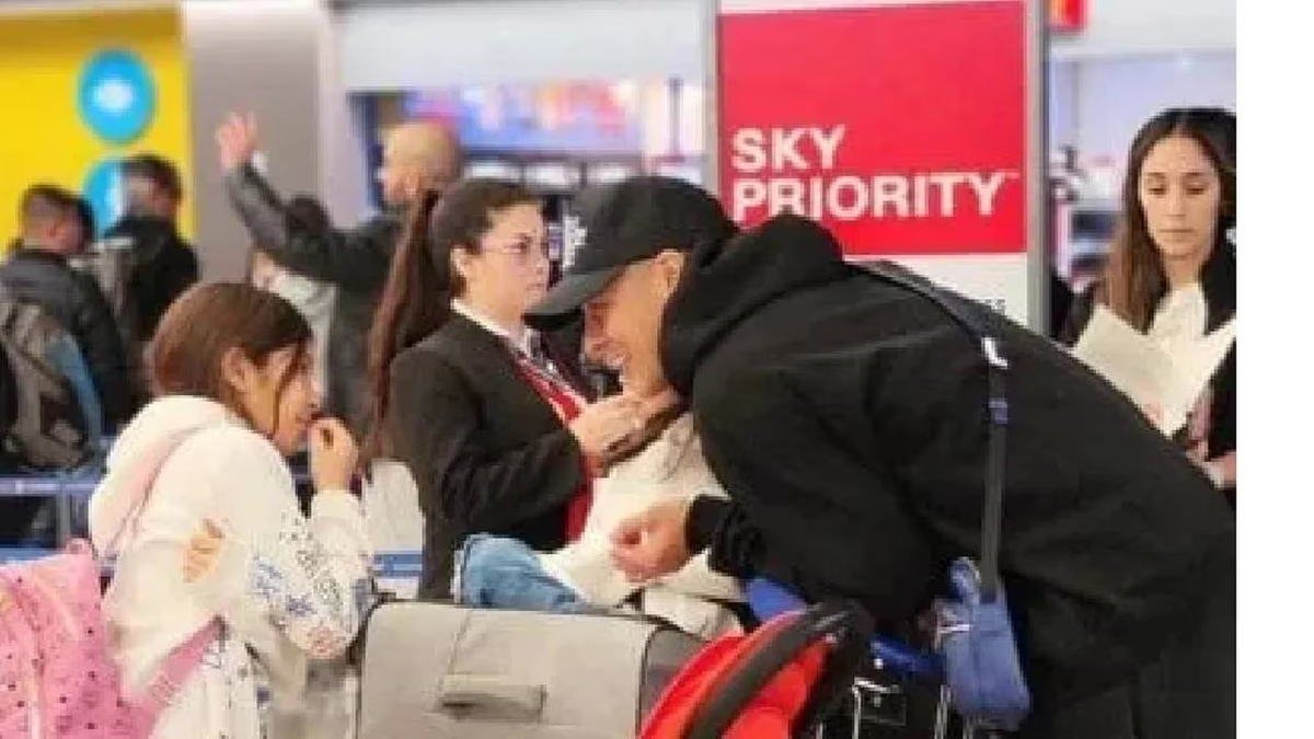 Marcos Rojo rumbo a Ezeiza (Foto: gentileza TyC Sports) Marcos Rojo rumbo a Ezeiza (Foto: gentileza TyC Sports)
