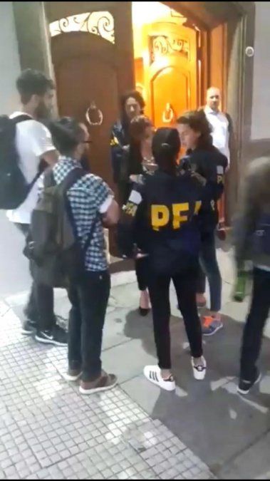 Excarcelan a la mujer que dijo ser vocera de Juliana Awada