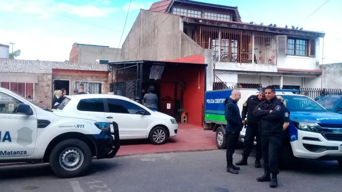 La casa donde se cometió el crimen situada en Thames al 3800