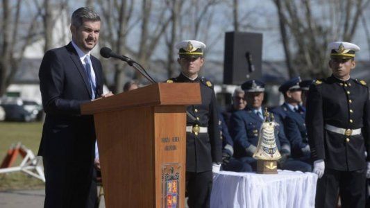 Marcos Peña dejó un saludo por 1° de mayo y aseguró: Estamos trabajando para salir adelante