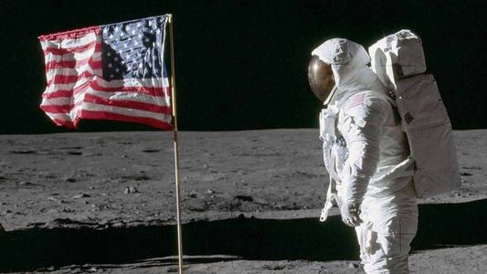 ¿Qué pasó con las banderas de Estados Unidos que quedaron en la Luna?