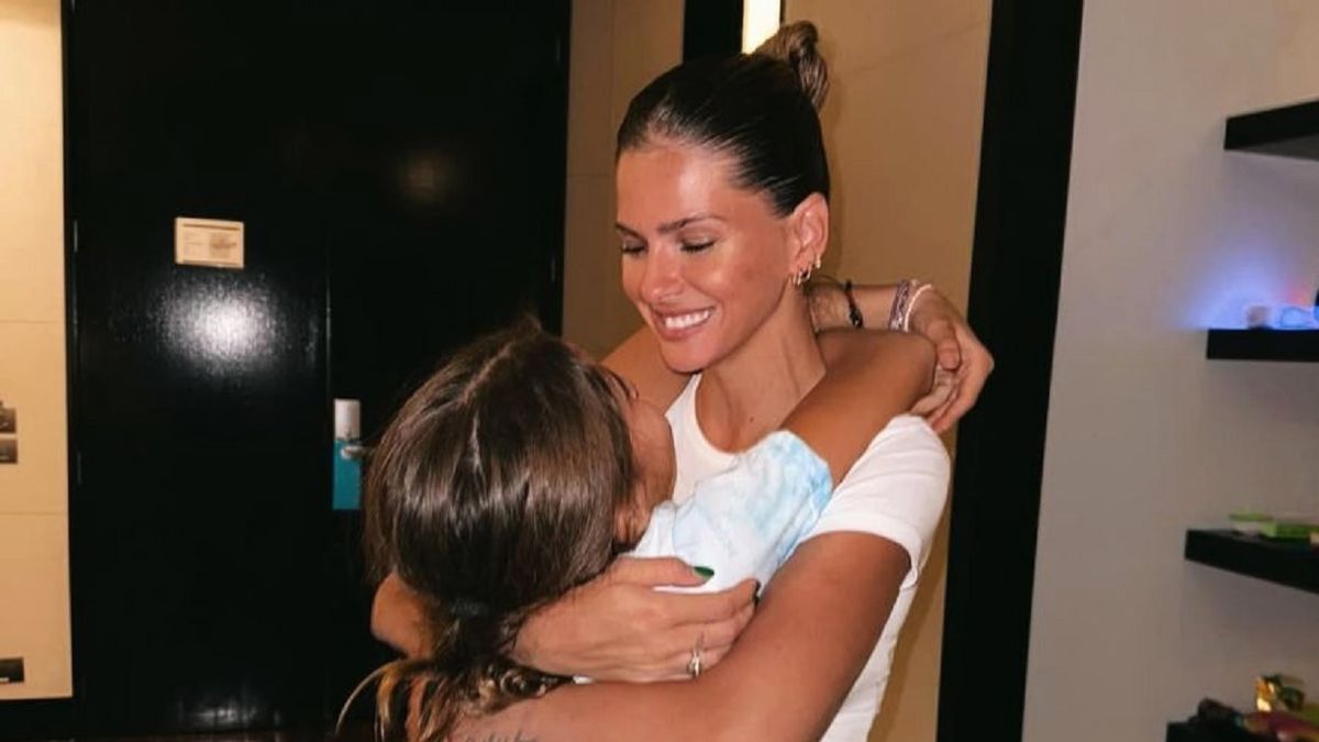 El importante motivo por el que la China Suárez regresó a Turquía sin su hija Rufina