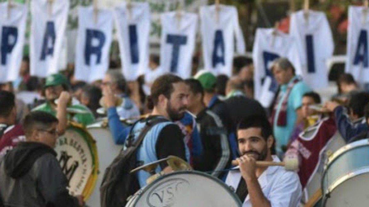 “La remuneración promedio de los trabajadores estables (RIPTE) está seis o siete puntos debajo de la inflación y así va a ser por varios meses