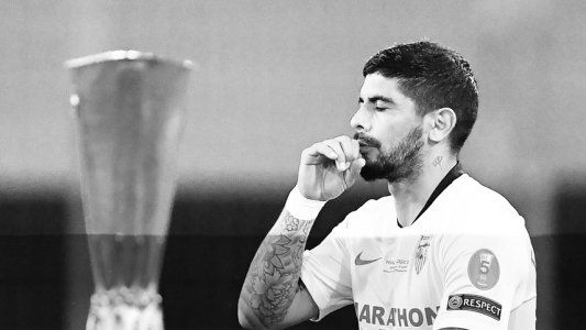 Banega se despidió de Sevilla: Me voy del club de mi vida con otro título y con la cabeza bien alta